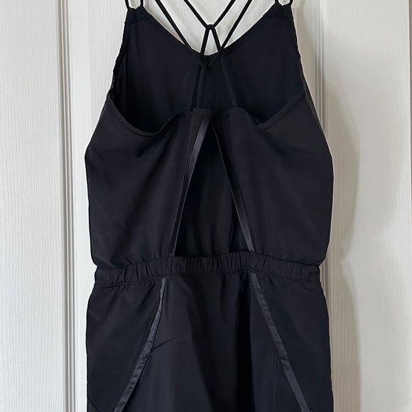 Lululemon Running Onesie, Romper, Tennis Dress, Coverup, Size 4, Black - Picture 4 of 15